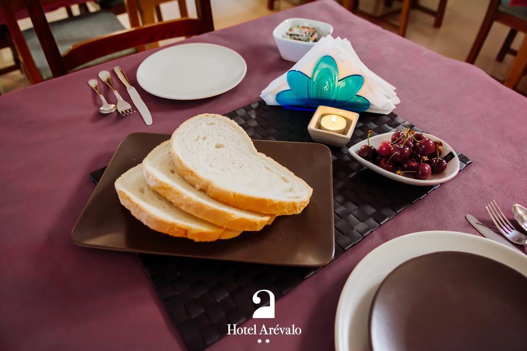 Hotel Arevalo Куенка Екстериор снимка
