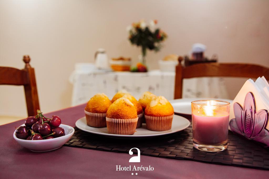 Hotel Arevalo Куенка Екстериор снимка