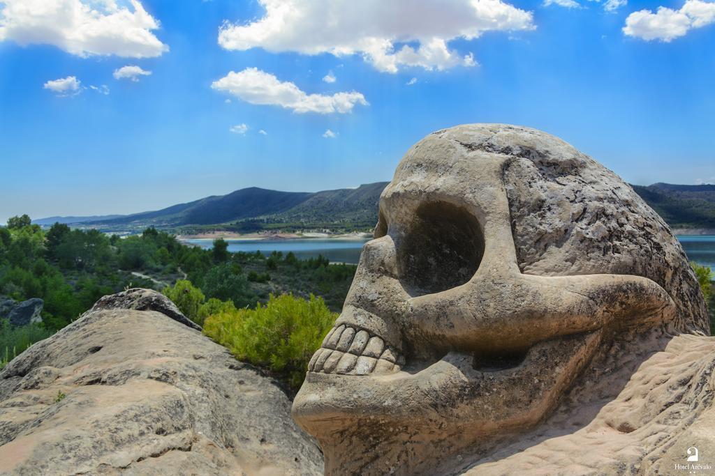 Hotel Arevalo Куенка Екстериор снимка